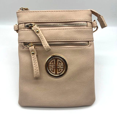 Giani Bernini Crossbody Bag W/ Keychain Red Purse  Crossbody bag, Purses  crossbody, Leather crossbody bag
